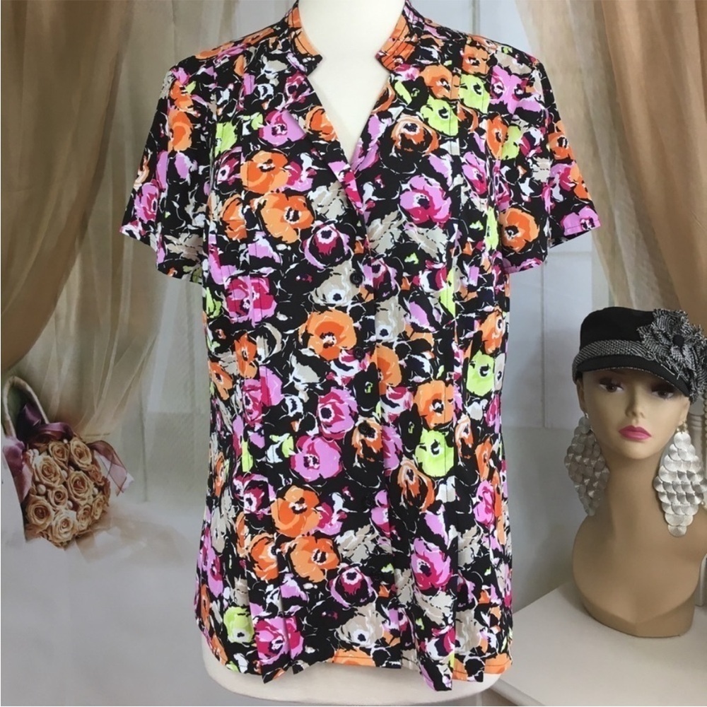 Dana Buchman Multi Colored
Floral Blouse L
